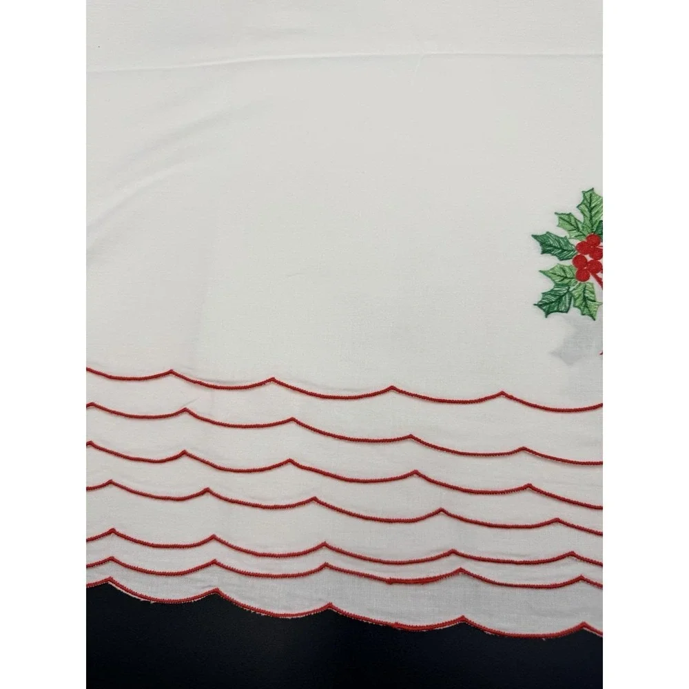 Jabara Set 8 Napkins Holly Berry Christmas Holiday Embroidered Celebration 16x16